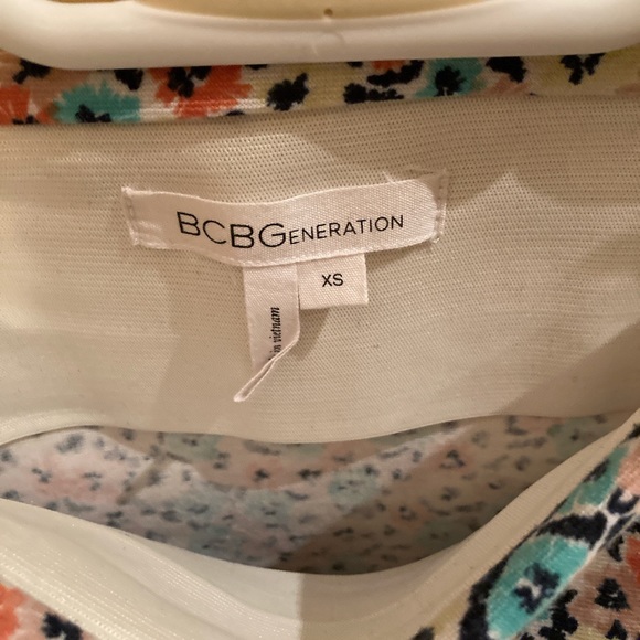 BCBG Bodycon skirt - Picture 3 of 3